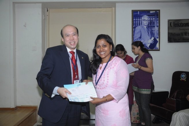 Ms. Preshita Desai receiving award for ‘Best Poster’ from Prof. Rodney Ho